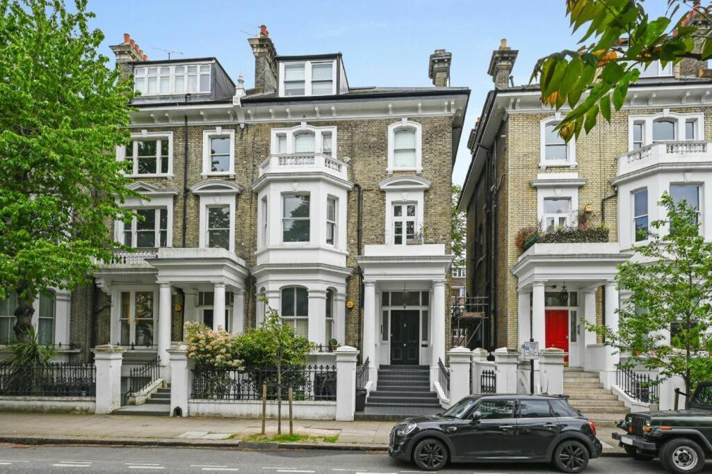 Apartment Elegant Victorian Flat Near Chelsea Embankment *