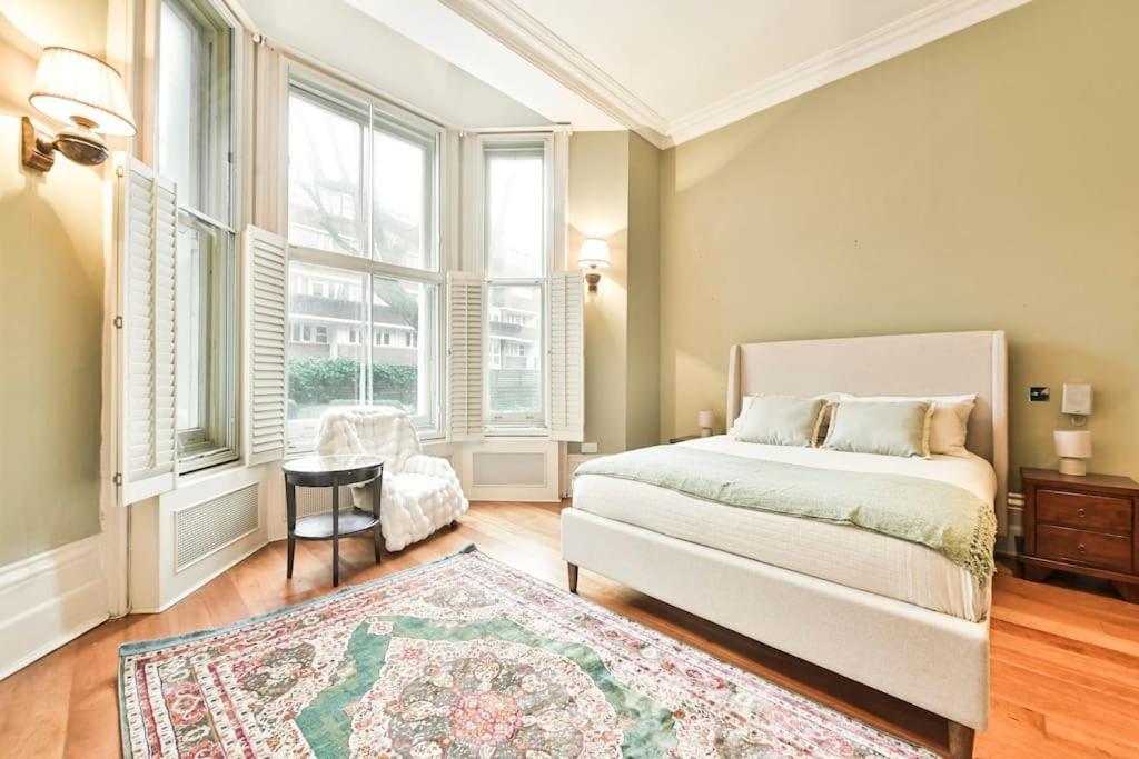 Apartment Elegant Victorian Flat Near Chelsea Embankment *