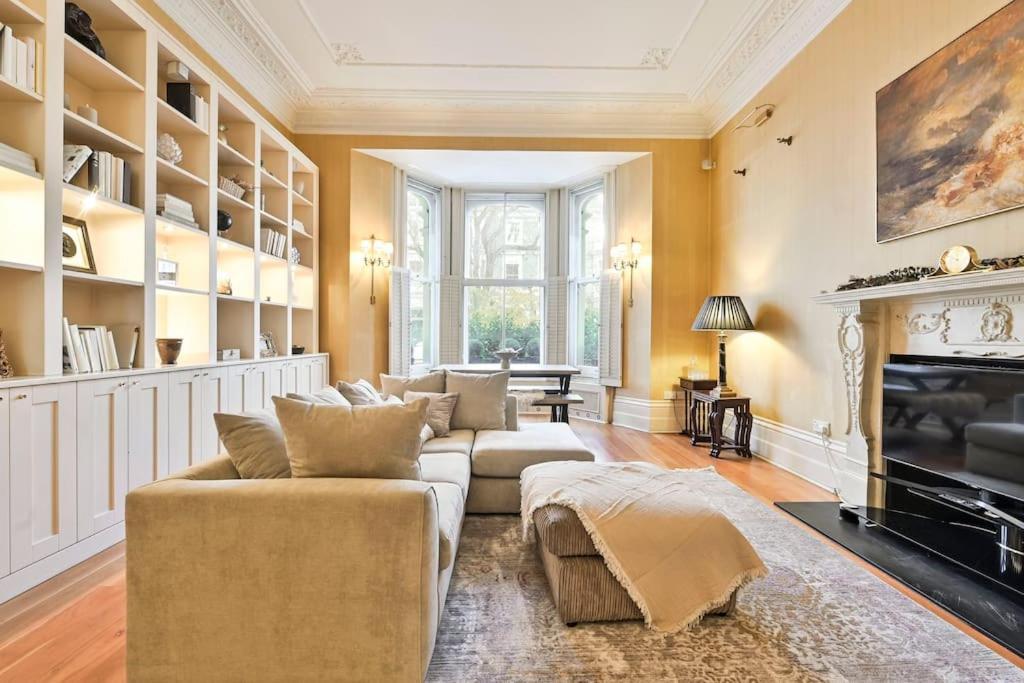 Elegant Victorian Flat Near Chelsea Embankment