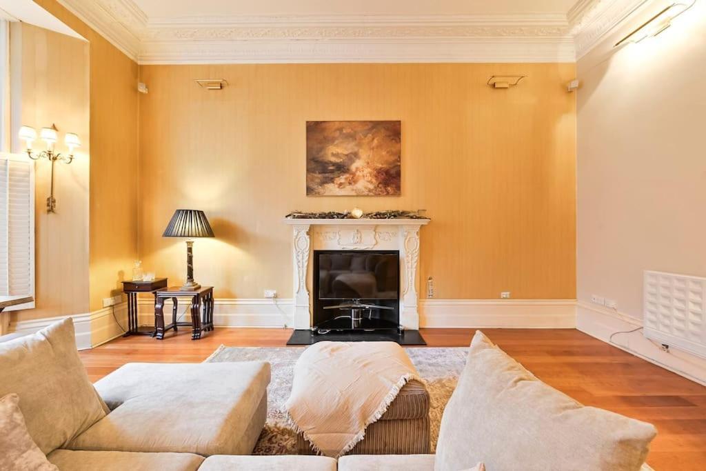 Appartamento Elegant Victorian Flat Near Chelsea Embankment